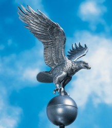 Whitehall Medium Flagpole Eagle